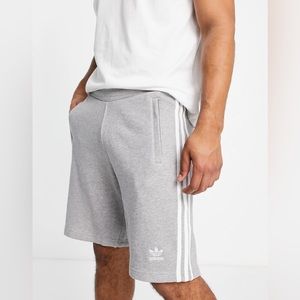 Adidas Originals Adicolor Three Stripe 10-Inch Shorts (Gray) - Size Medium
